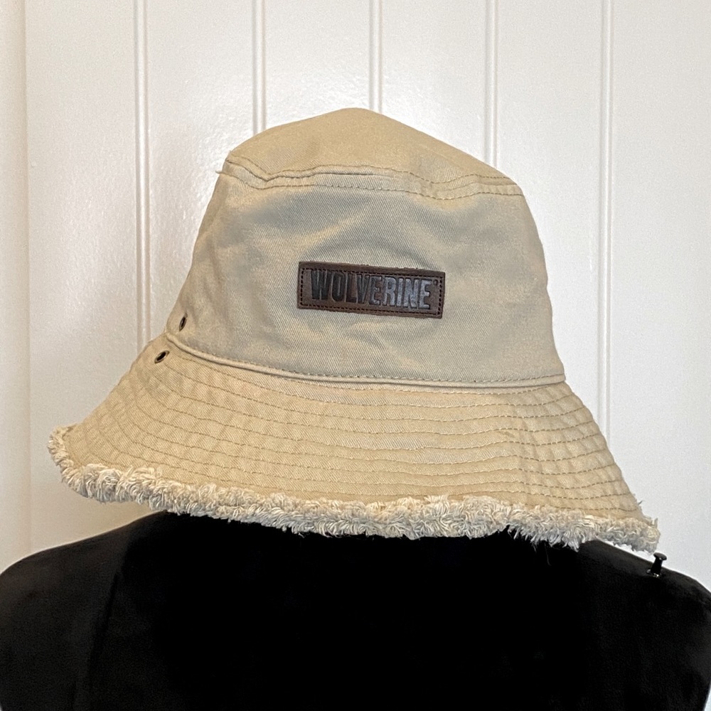 Comfortable Frayed Slouchy Bucket Hat w/Large Brim
